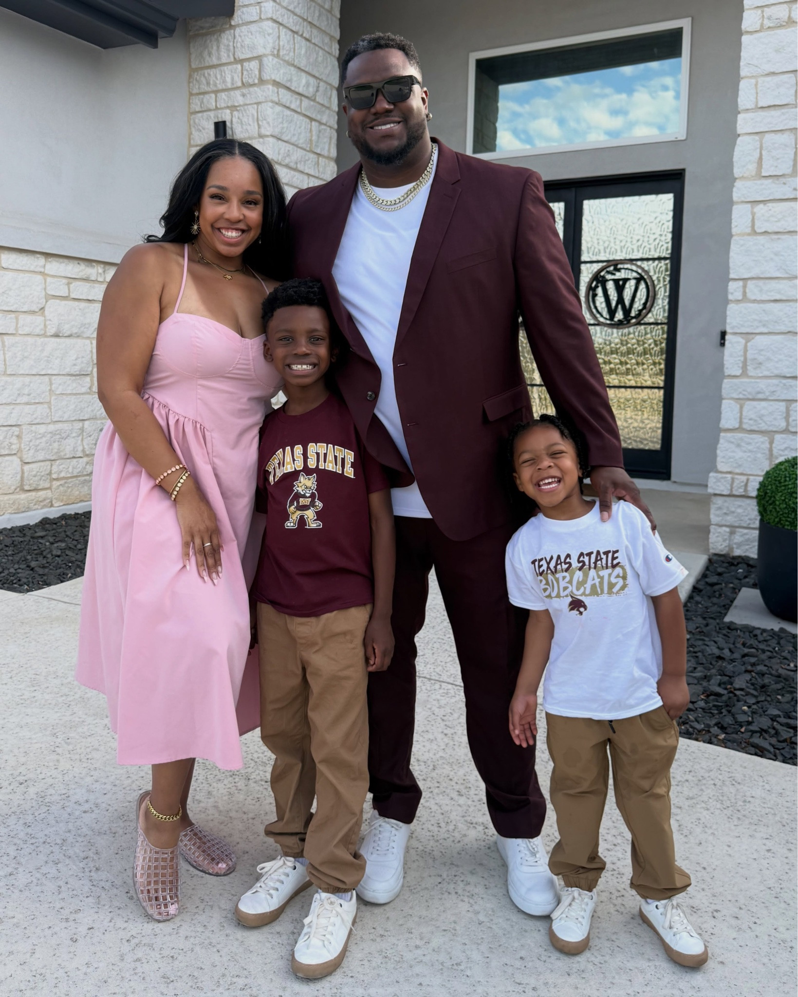 Mommy & her three bears 🧸🎀
My whole heart, all in one place.

#boymomlife #wifelife
@Target #oldnavy #sheinfashionfinds

#LTKmomlife #LTKootd #LTKKids