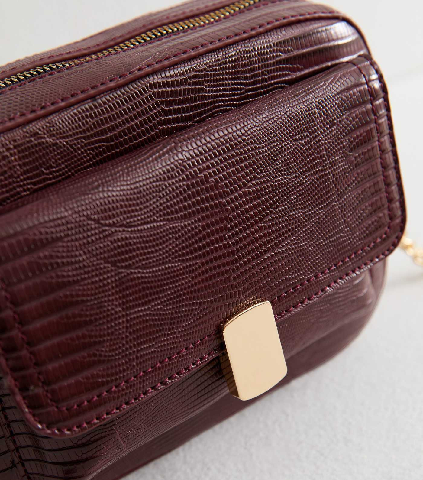 Dark Burgundy Faux Leather Textured Crossbody Bag | New Look | New Look (UK)