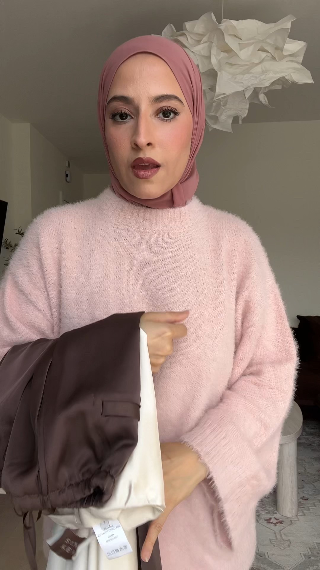 Satin pants 101 for petite girlies ❤️

#LTKstyletip #LTKpetite #LTKautumn