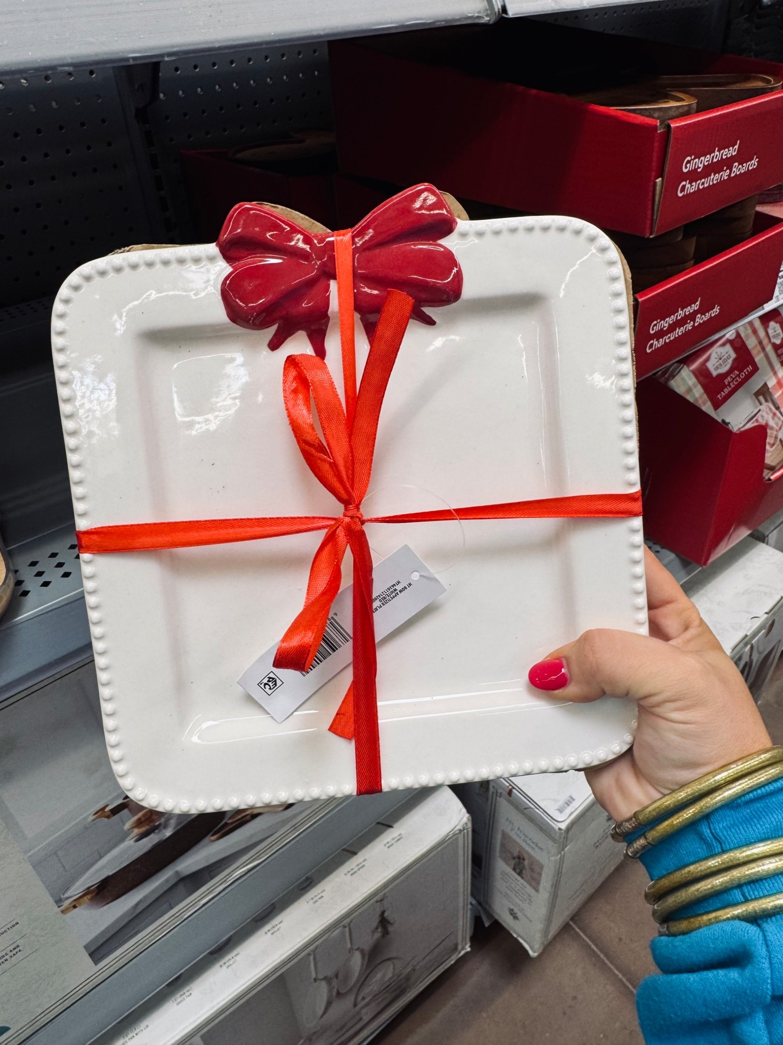 Pack of 4 cutie Bow Plates 🤍 plus members get free shipping! Grab you a set  

#LTKHome #LTKSeasonal