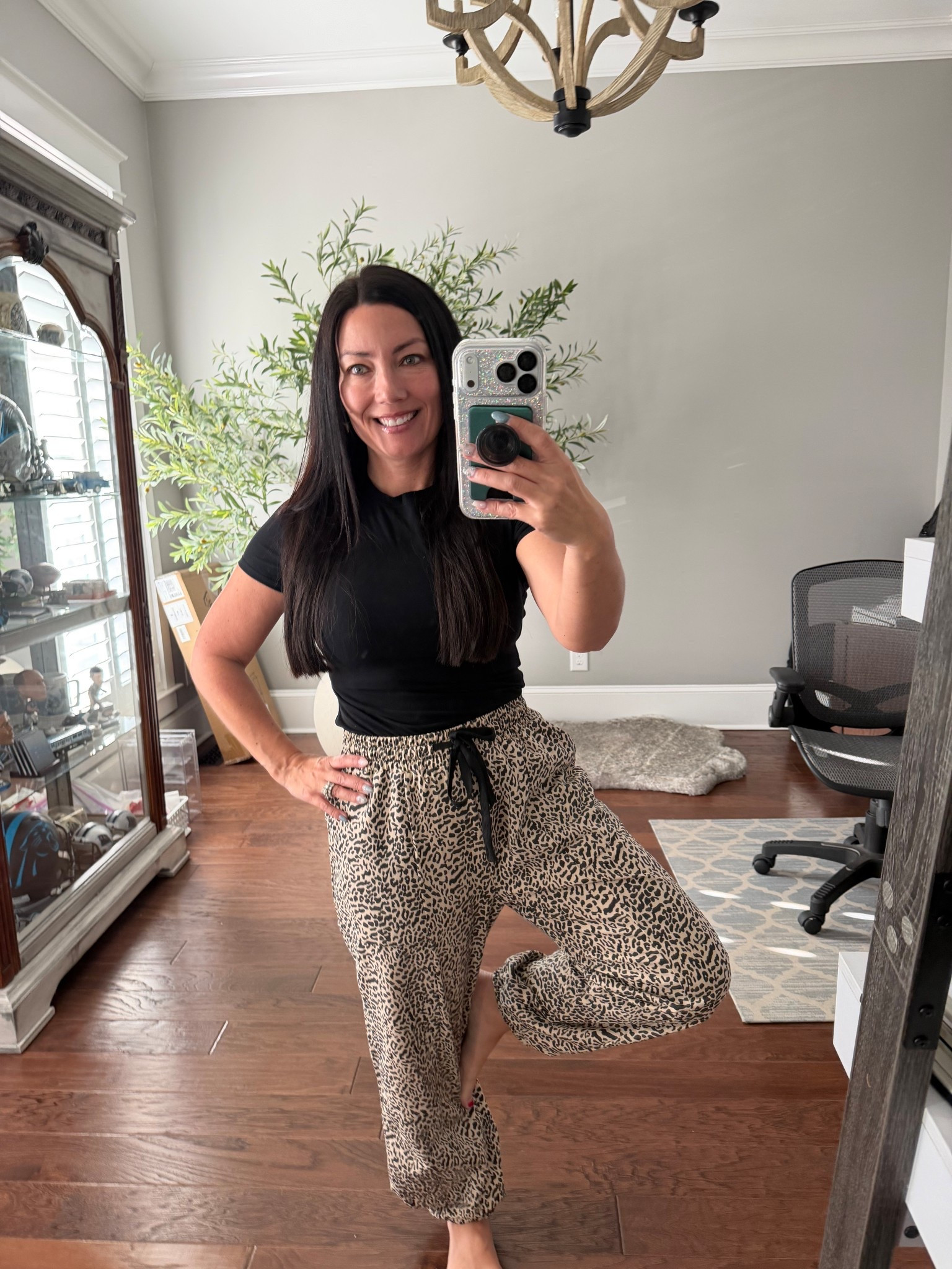 Sassy pants ✔️
Fashion influencer dreams ✔️
Motivation to assemble a clothing rack ❌

It’s been sitting in the corner for a week now. Wearing a small in the light weight joggers, they are thinner material which I love.  Have a wonderful day Queens 🥰 

#LTKootd