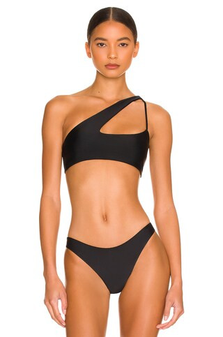MIKOH Queensland 2 Bikini Top in Noir from Revolve.com | Revolve Clothing (Global)