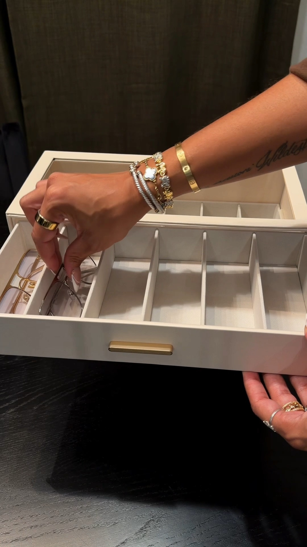 Upgrading my sunglasses storage case😎

#LTKvlog #LTKU #LTKHome