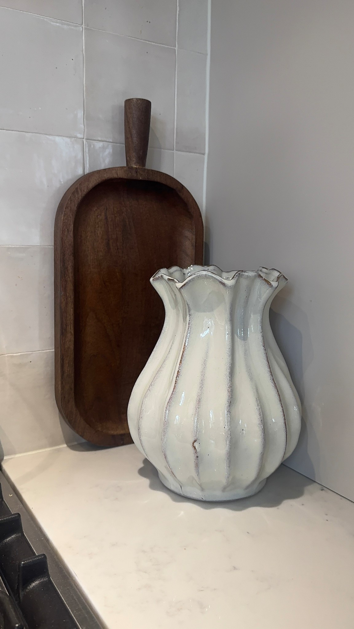 the Target vase that’s selling out! Honestly SO CUTE


Home decor
Kitchen
Target finds
Vase


#LTKHome