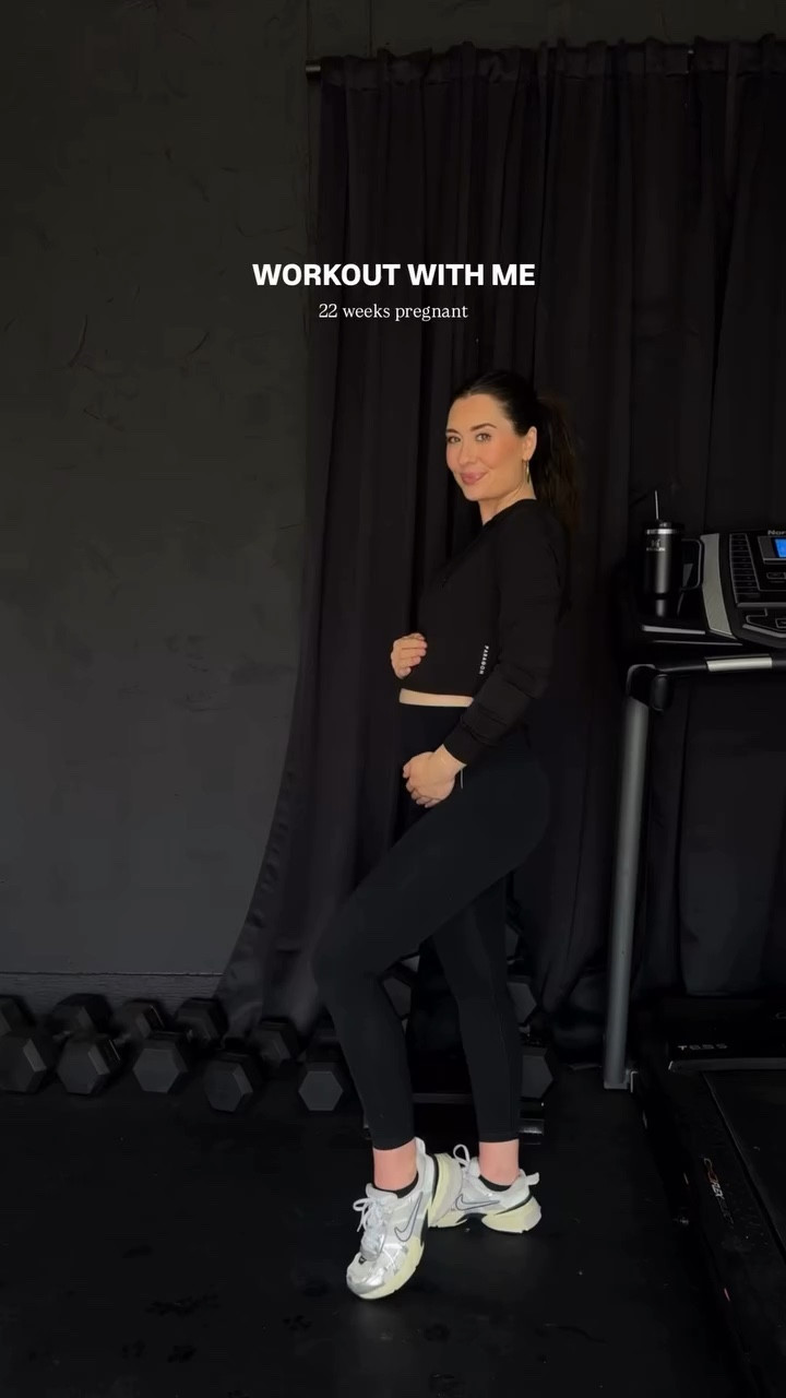 SECOND TRIMESTER WORKOUT - (22 weeks pregnant) 
arms & abs 💪🏼🤰🏻

If you need a good workout legging I HIGHLY recommend @paragonfitwear - I live in them, even pregnant🤌🏼 you can also use code: HALEY for a discount! 

#pregnancyworkouts #secondtrimester #pregnancyjourney

#LTKfitnessgoals #LTKActive #LTKmomlife