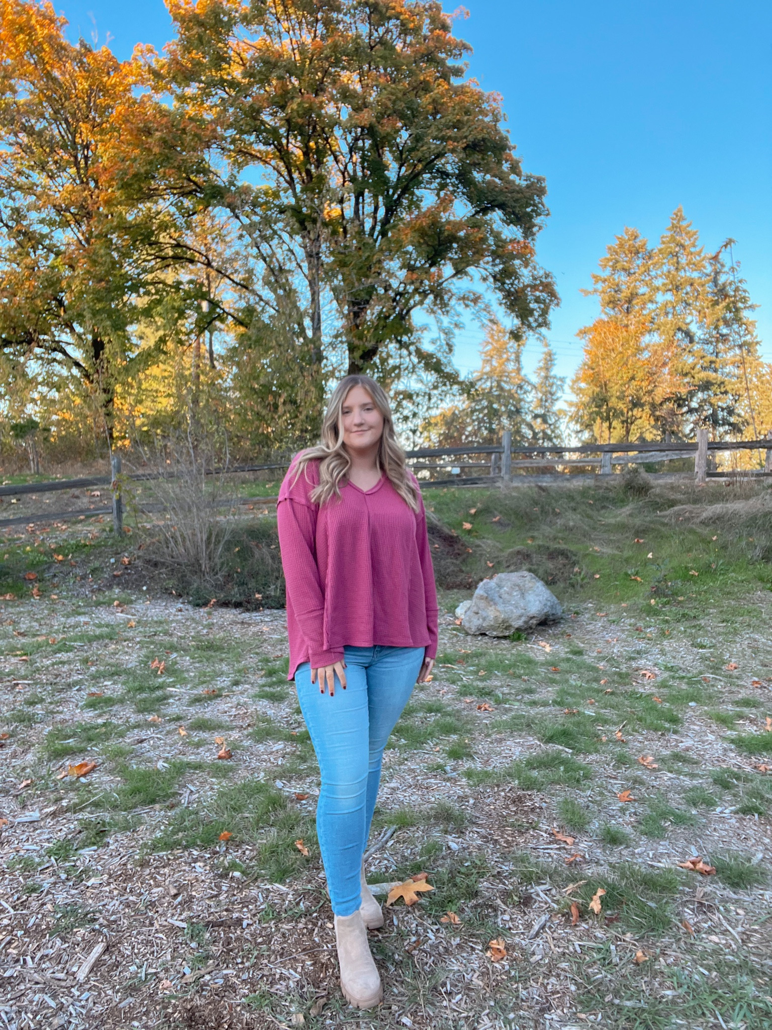 An outfit perfect for a fall day!

Fall outfits, sweater weather, cozy outfit ideas, fall outfit ideas