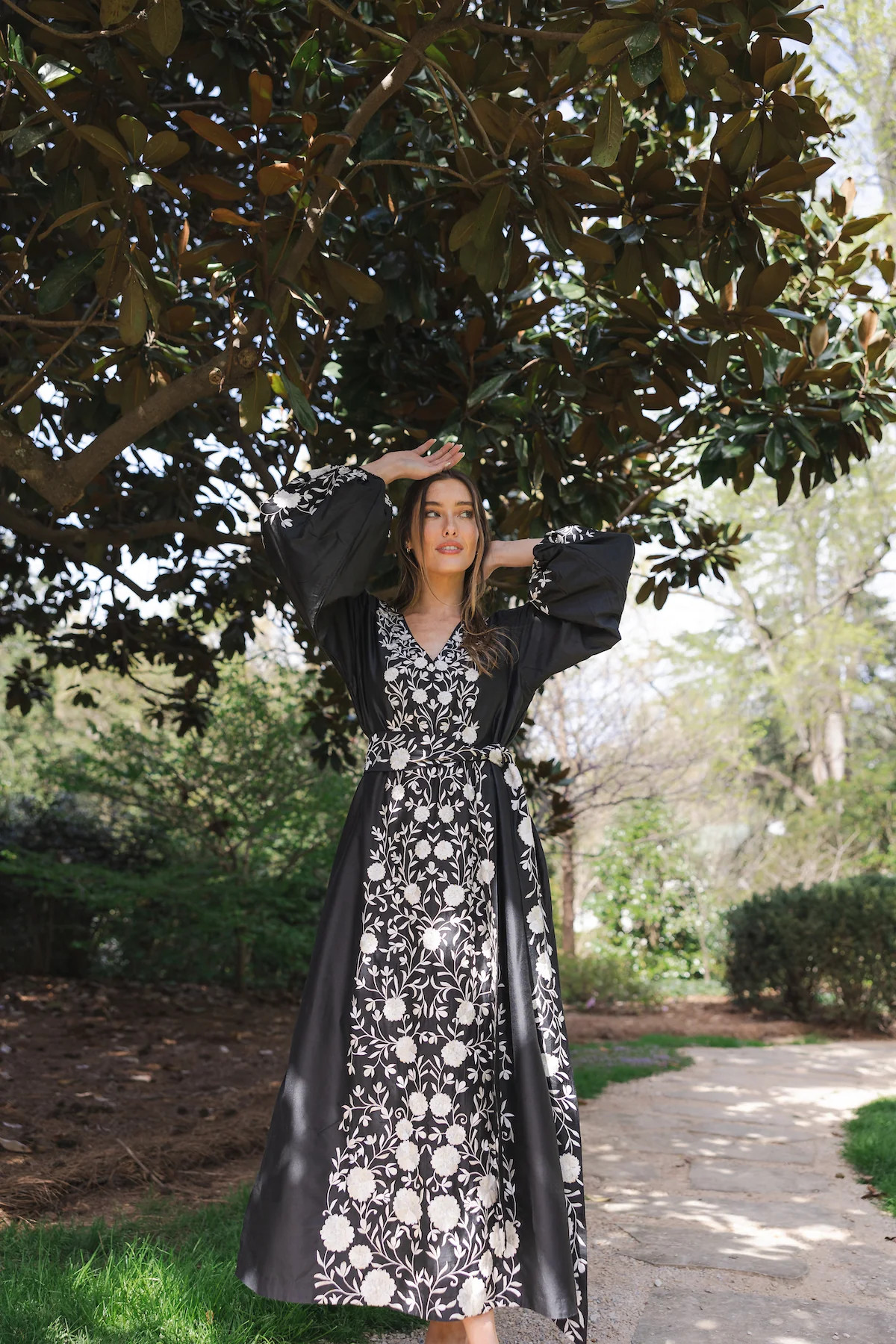 SS Kaftan Double Barrel Balloon Sleeve | Jet Black/Ivory Blooms Embroidery | SUE SARTOR