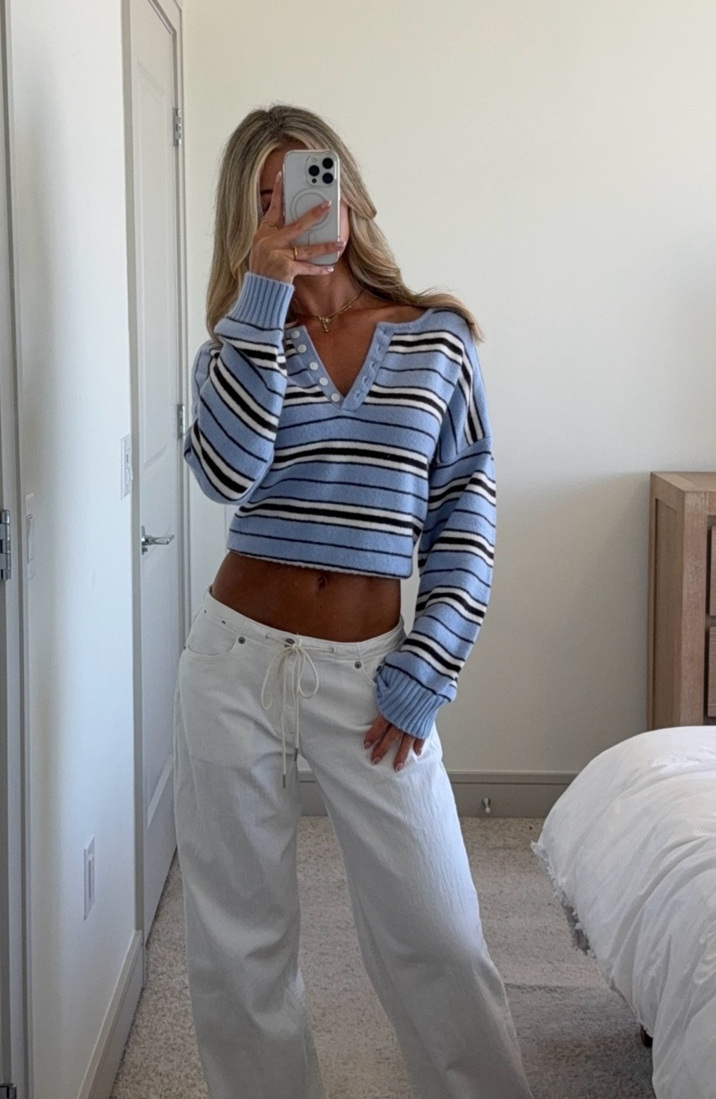 love this new stripe sweater @abercrombie 🩵