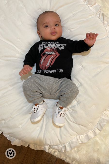 Infant, baby & toddler Rolling Stones outfit linked below! 

Rolling Stones. Band tee. Graphic tee. Mom & baby matching outfits. Mommy and me. Outfit finds. Baby. Toddler. Outfit. Casual.

#LTKbaby #LTKkids #LTKstyletip