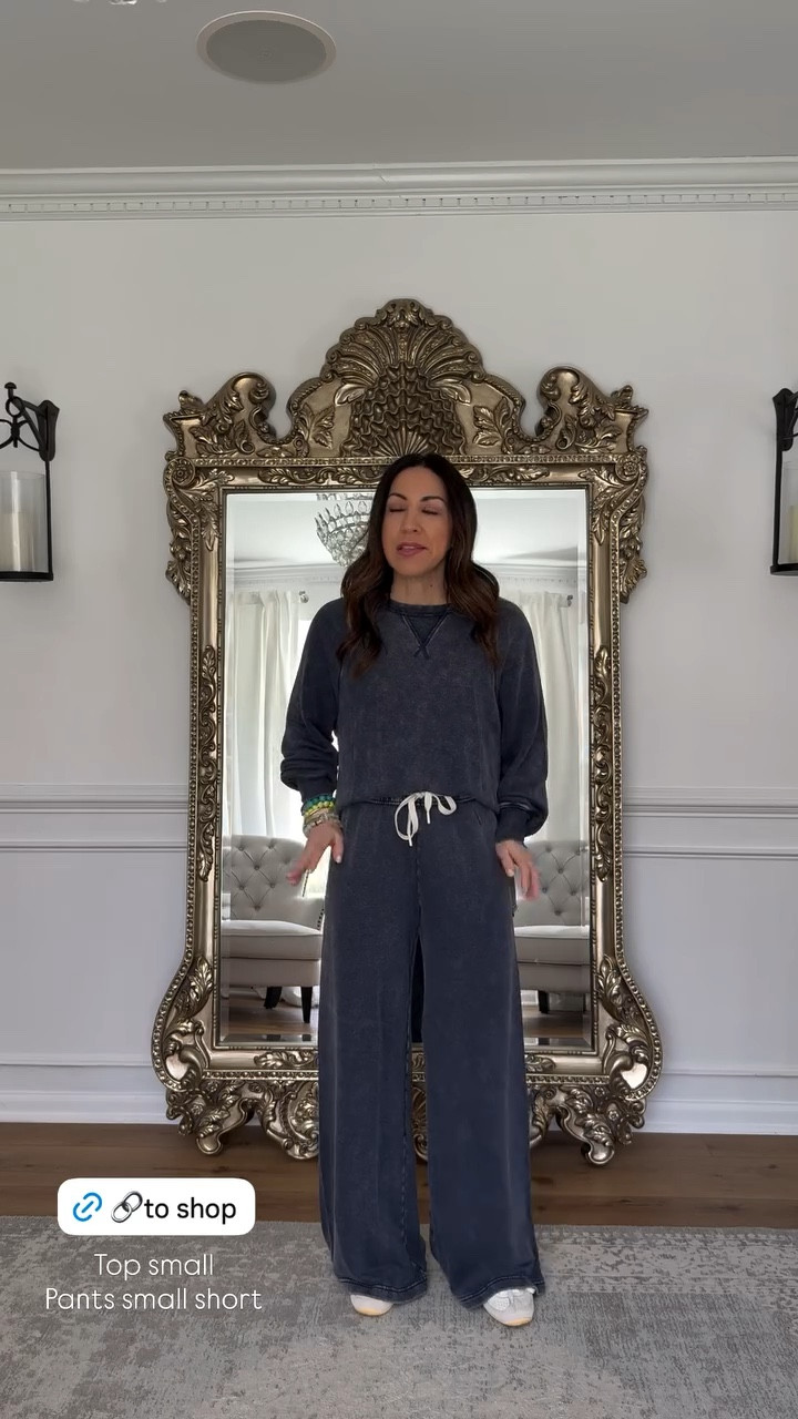 Small top . Small short, wide leg pants. Jewelry code houseofleo20



#LTKPetite #LTKSaleAlert #LTKOver40