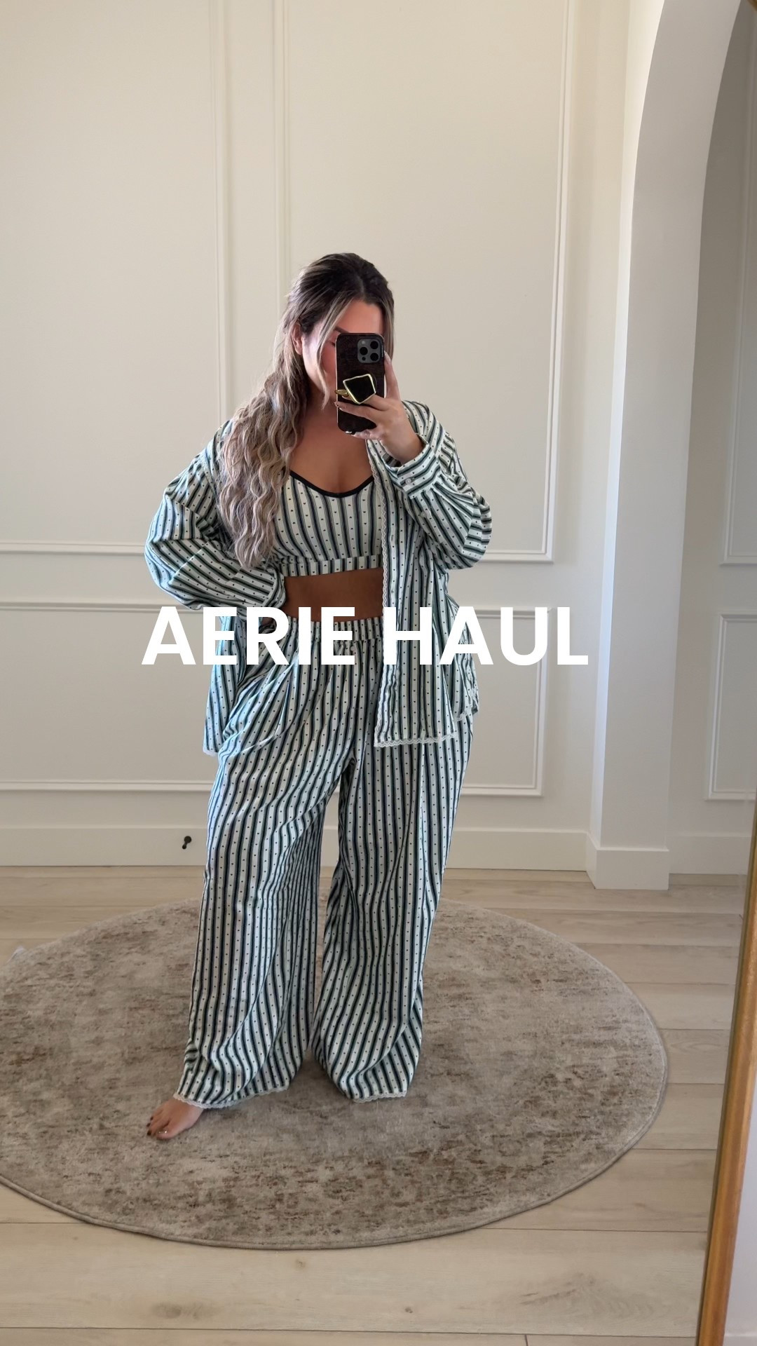 Aerie / American Eagle Haul 

Jumpsuit L 
Sweater over jumpsuit is amazon size L
Dresses L 
Skirt L 
Dark brown sweatshirt L 
Tan sweatshirt L 
Tan joggers L 
Wide leg sweatpants L reg they run big size down 
Pjs all L 
Pj bra tops xl 
White tank amazon M/L 
Amazon sweater draped with dress XL 

All boots size up 
Flats tts 


#LTKHoliday #LTKSaleAlert #LTKFindsUnder50
