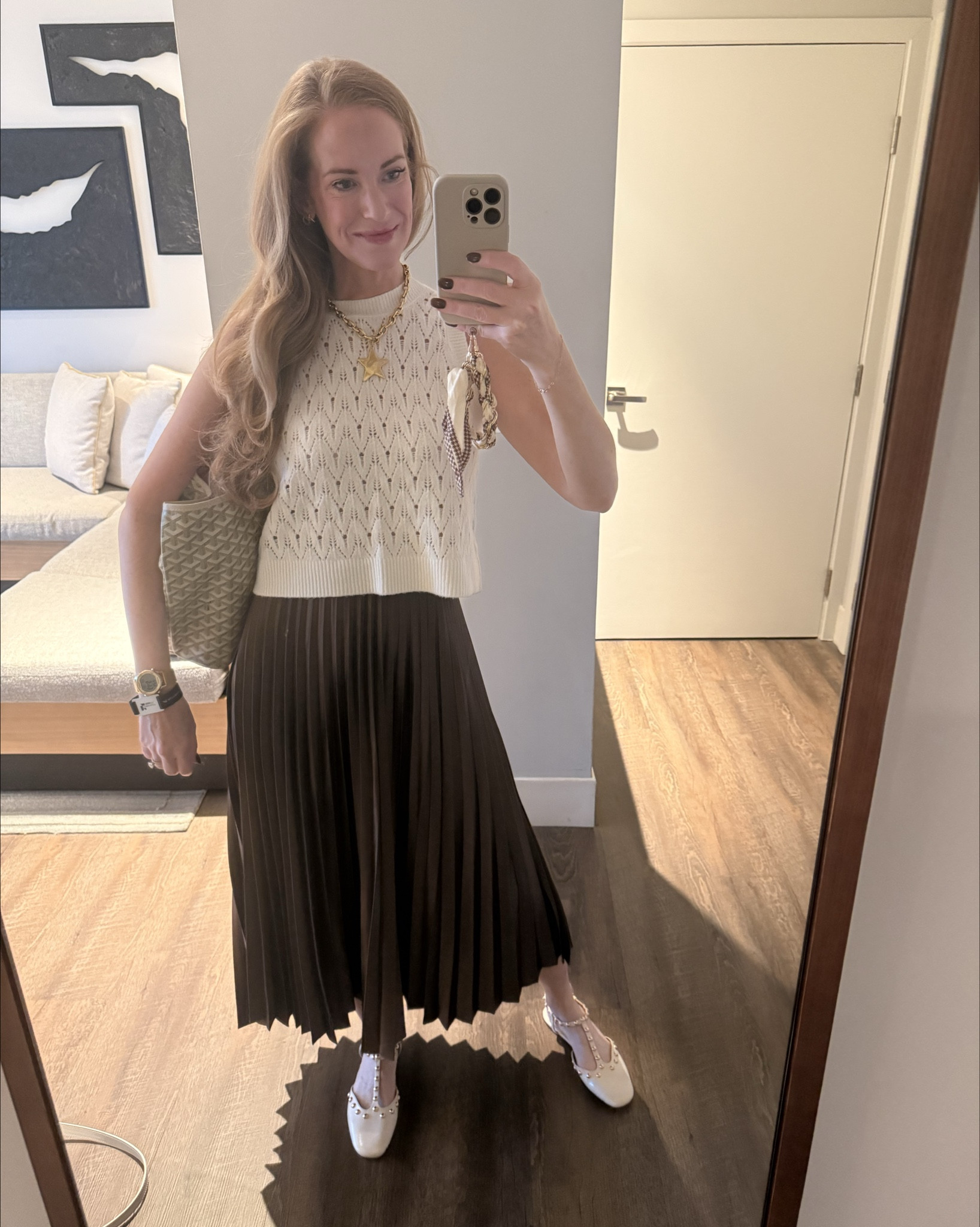 So in love with my star necklace from
Bracha!! And this target top and skirt outfit have been on rotation all season! 

#LTKStyleTip #LTKFindsUnder50 #LTKSeasonal