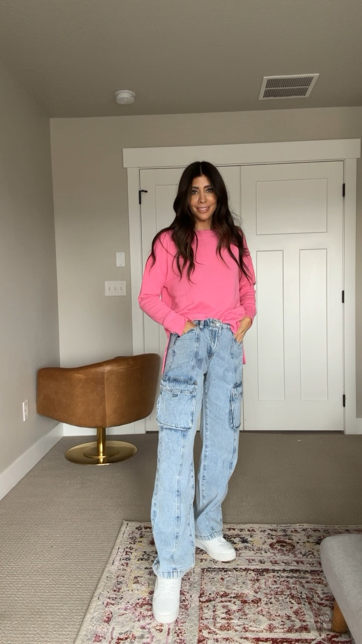 Love this cute sweatshirt! I have the size small for a more oversized look! And 1 in jeans! #walmart #walmartfinds #springlooks 

#LTKfindsunder50 #LTKfindsunder100 #LTKSeasonal