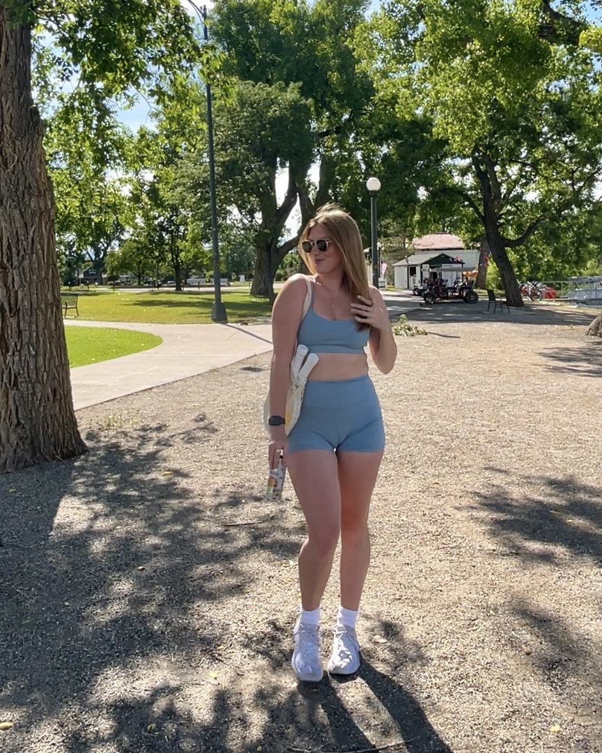 pickleball activewear outfit, light blue workout set, light blue athletic outfit 

#LTKFindsUnder100 #LTKActive #LTKShoeCrush