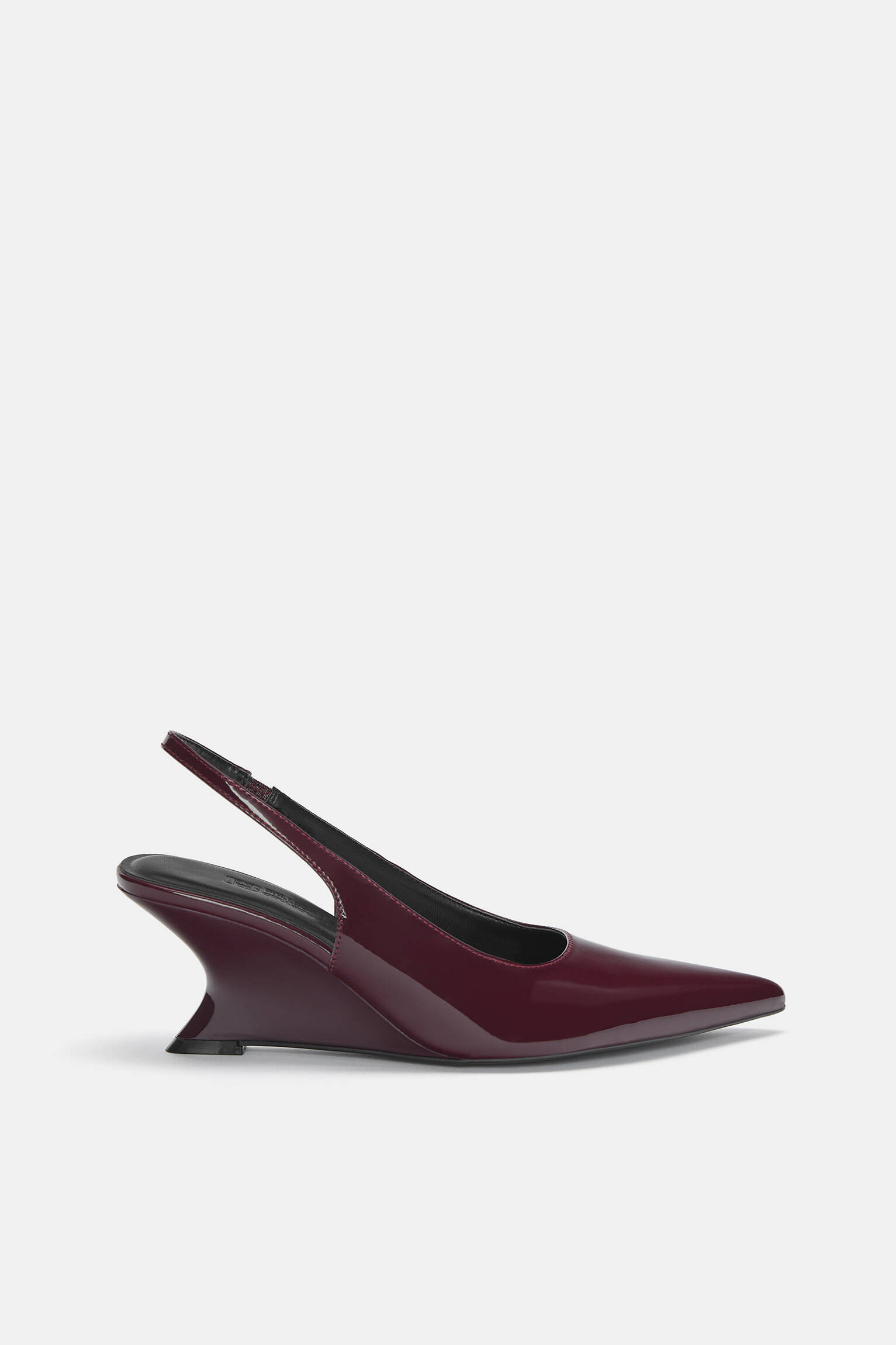 Faux-patent-finish wedges - pull&bear | PULL and BEAR UK