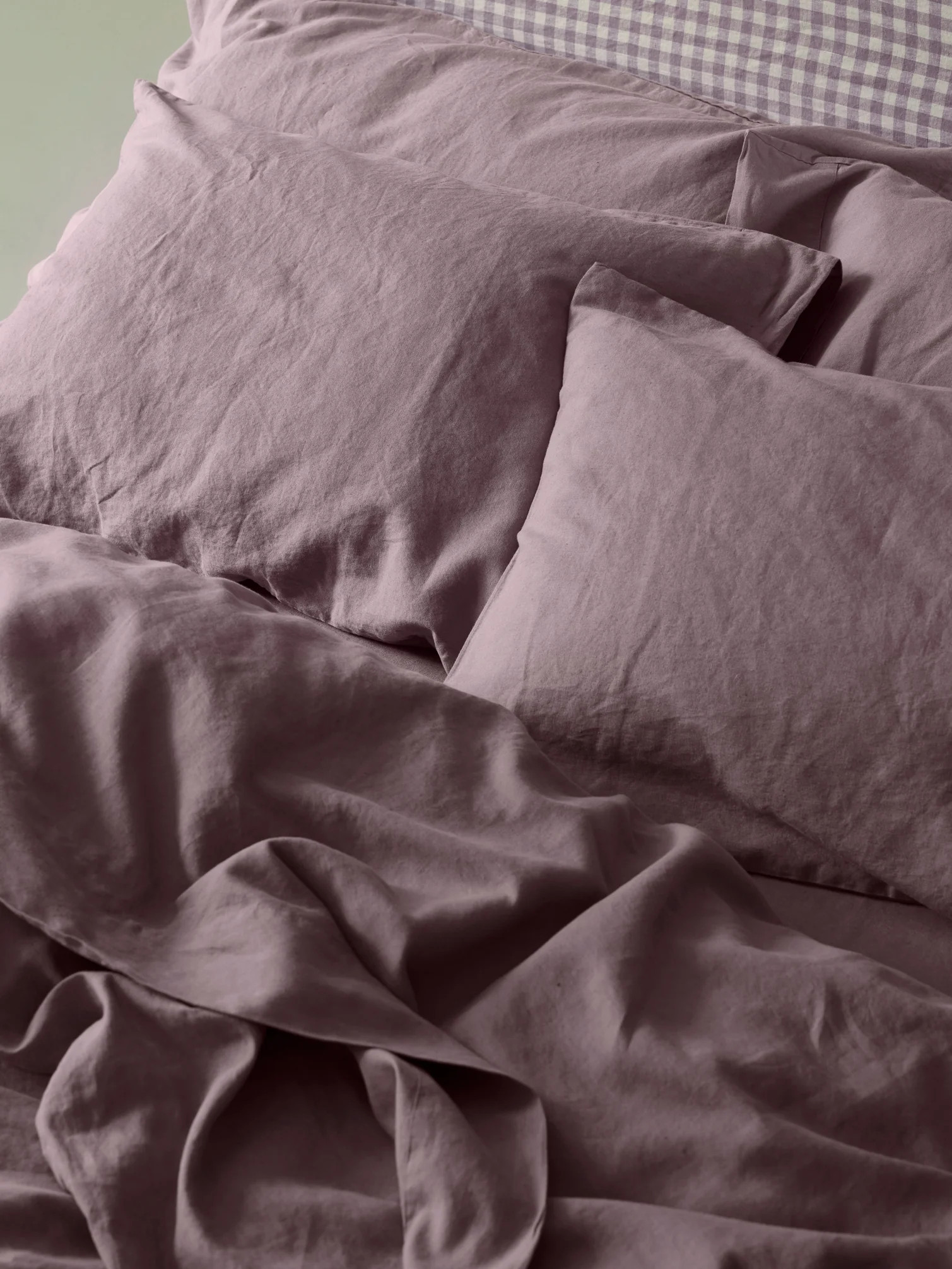 Elderberry 100% Linen Pillowcases (Pair) | Piglet