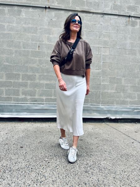This casual and chic look is so good! The sneaker adds such a good touch for those always on the go! #casualchic

#LTKover40 #LTKBacktoSchool #LTKstyletip