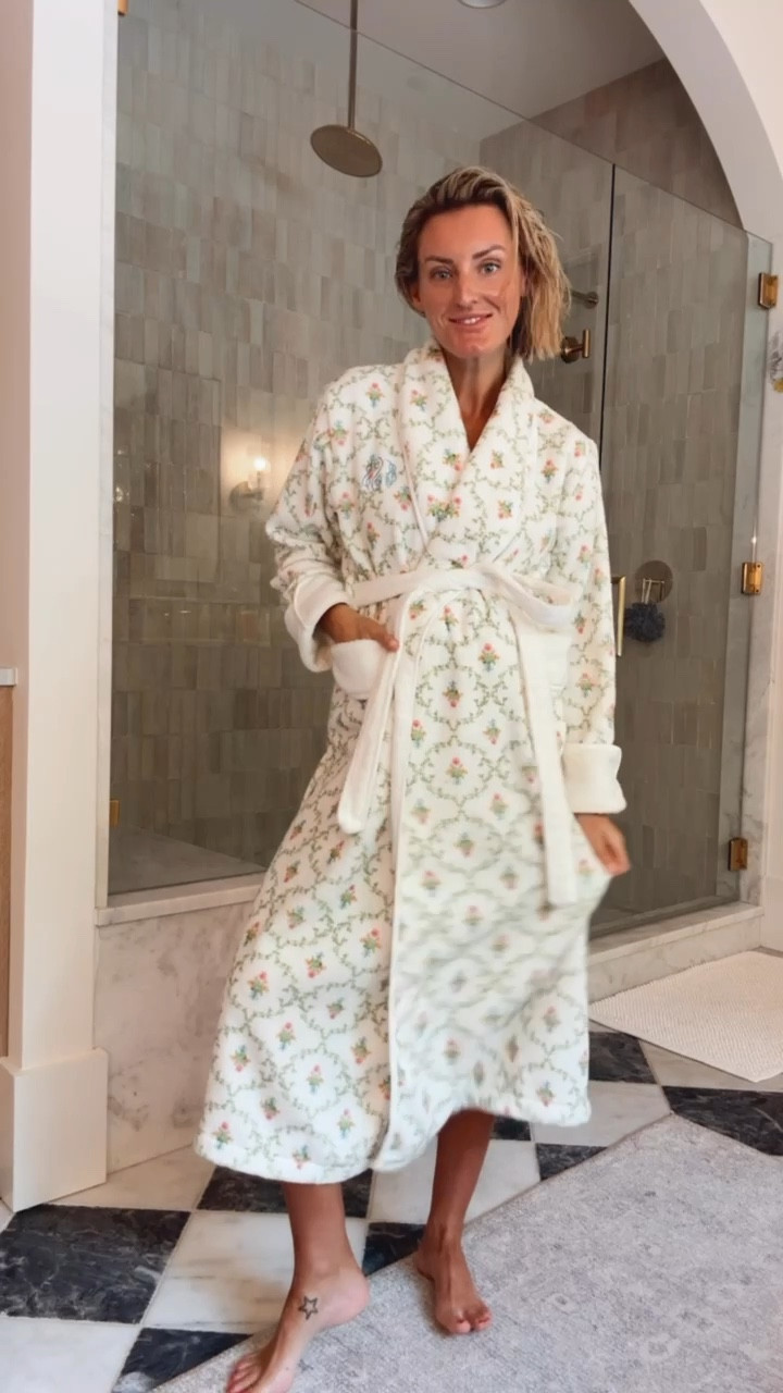 This floral thick robe is currently on sale this week for Black Friday! I love a good robe, and this is such a great gift idea! They have it for sale on Shopbop and Hill House, but if you want to get it monogrammed like I did, you have to get it off Hill House! 

Loverly Grey, Black Friday, cyber week, hill house robe, Shopbop sale, gift ideas for her, self care, robe, long robe, floral robe, gift ideas for mom

#LTKCyberWeek #LTKSaleAlert #LTKGiftGuide
