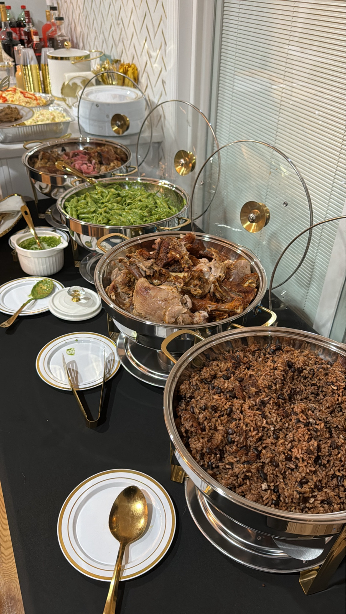 Buffet Server

#LTKHoliday #LTKCyberWeek #LTKSaleAlert