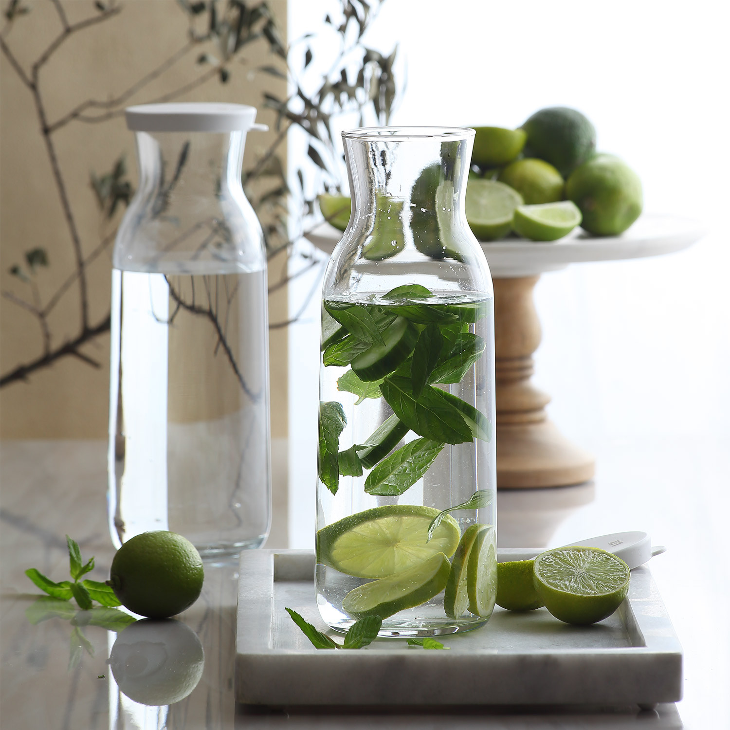 LAV Glass Carafe with Lid 40 oz, Clear Glass Pitcher for Water | Walmart (US)