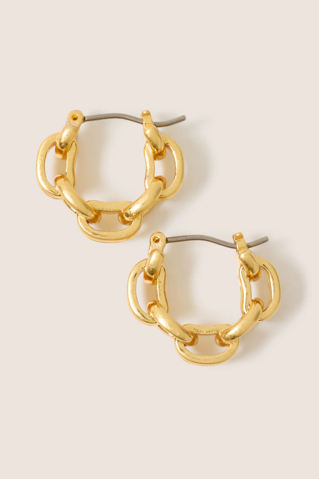 Le Story Chain Huggies | Evereve