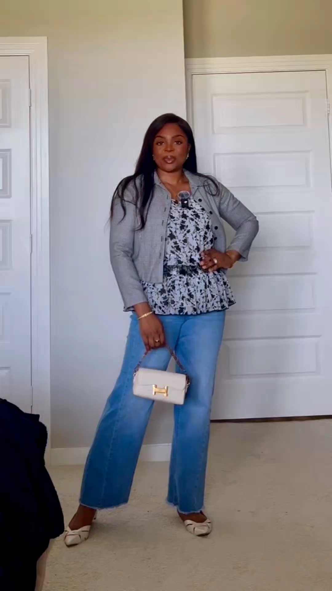 Sometimes simple is better 🤍

Wearing a size medium with blouse and jacket. 
Size 8 jeans 


SN: The items linked below are not exact items (except the jeans and the Moomoo), as most of the items are either sold out or thrifted. But I did the work for you and found similar items for you to try out. Enjoy 🥰