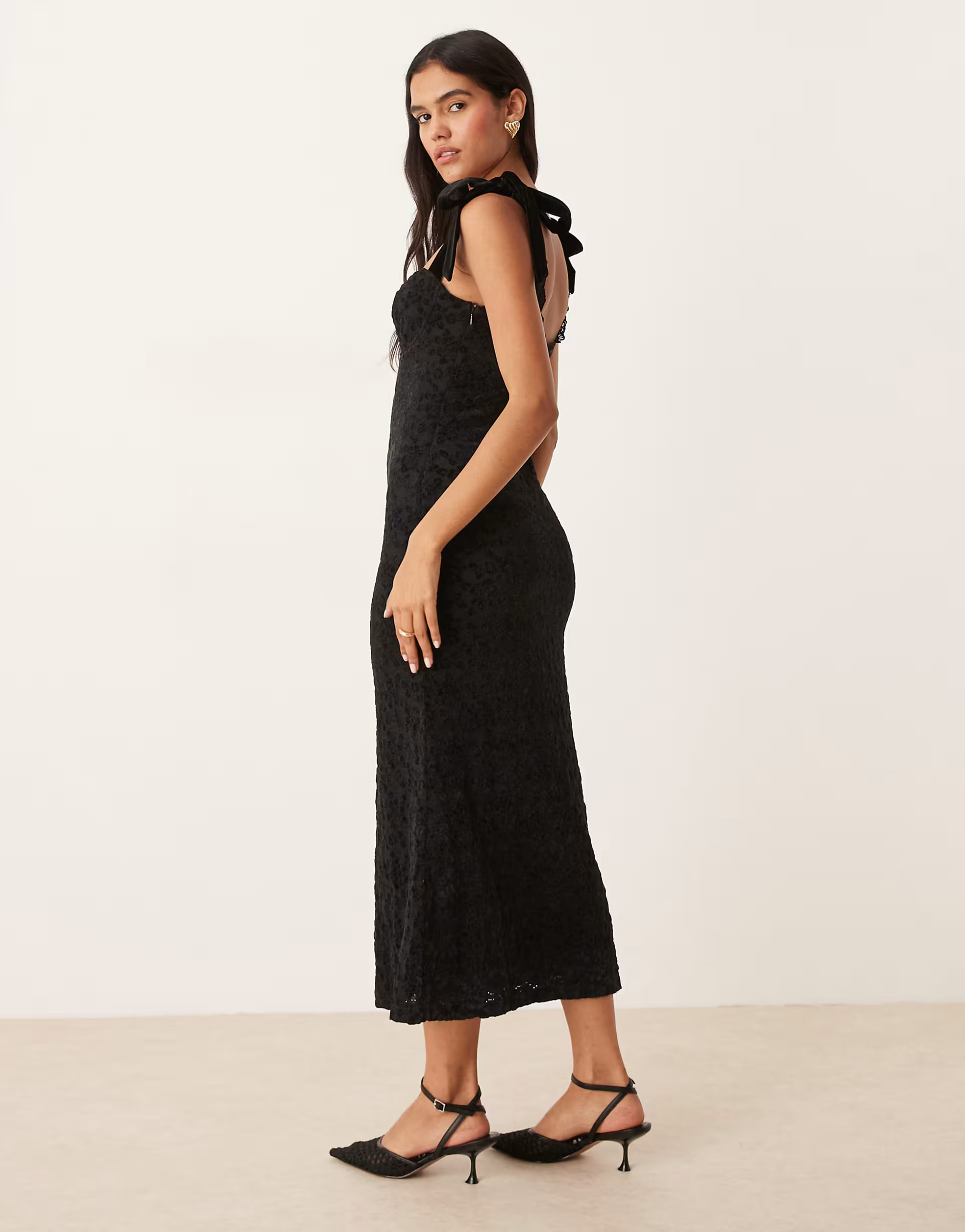 Pretty Lavish floral lace velvet bow shoulder sweetheart neck midaxi dress in black | ASOS (Global)