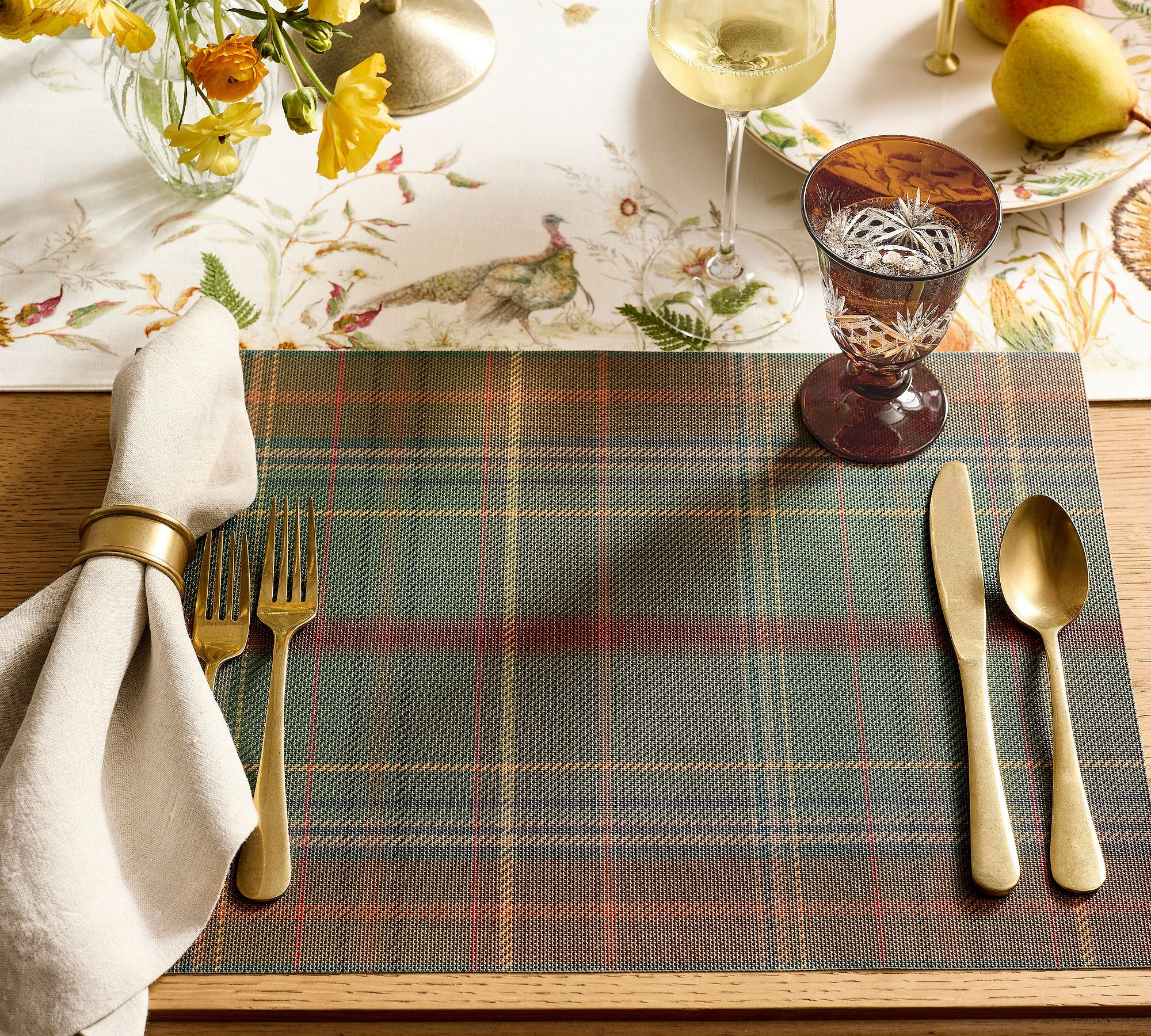 These Pottery Barn Thanksgiving tabletop finds have me ready to host everyone this year 🦃🤎 So many beautiful pieces for the table—dinnerware, serving dishes, linens, glasses, candles, and simple fall touches that make everything look extra put together. 🍂✨

#ThanksgivingDecorIdeas #PotteryBarn #ThanksgivingTablescape #HolidayHosting #HostingSeason #FallTableDecor #TabletopDecor #DinnerPartyIdeas #ThanksgivingHome #FriendsgivingDecor #FallEntertaining #DiningTableInspo 

 #LTKSeasonal #LTKHome #LTKSaleAlert