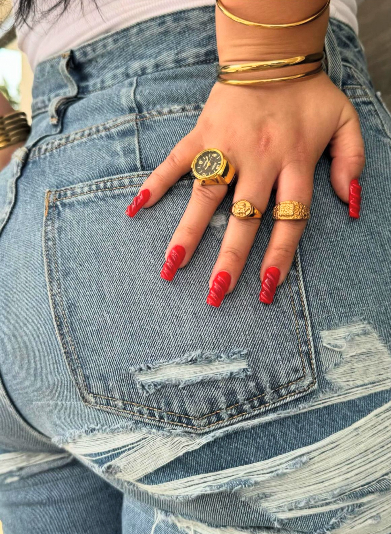 Distressed denim, curvy denim, plus size denim, jeans, plus size jeans, accessories, gold jewelry 

#LTKPlusSize #LTKStyleTip #LTKMidsize