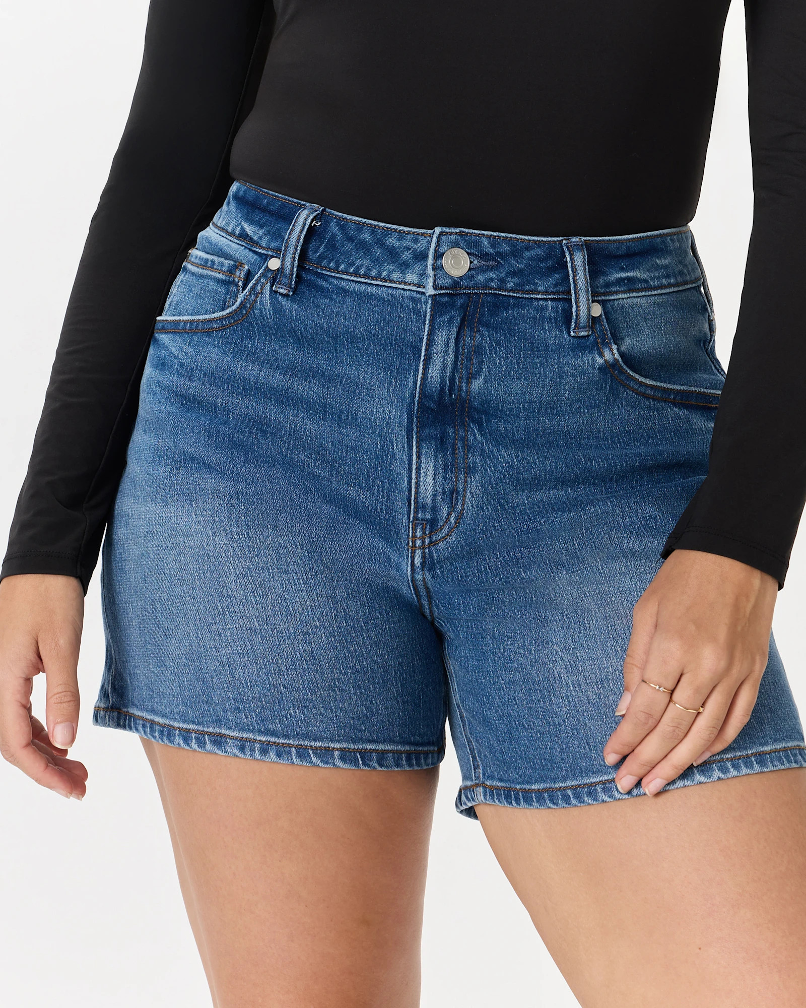 Bella Stretch Vintage Shorts | Quince