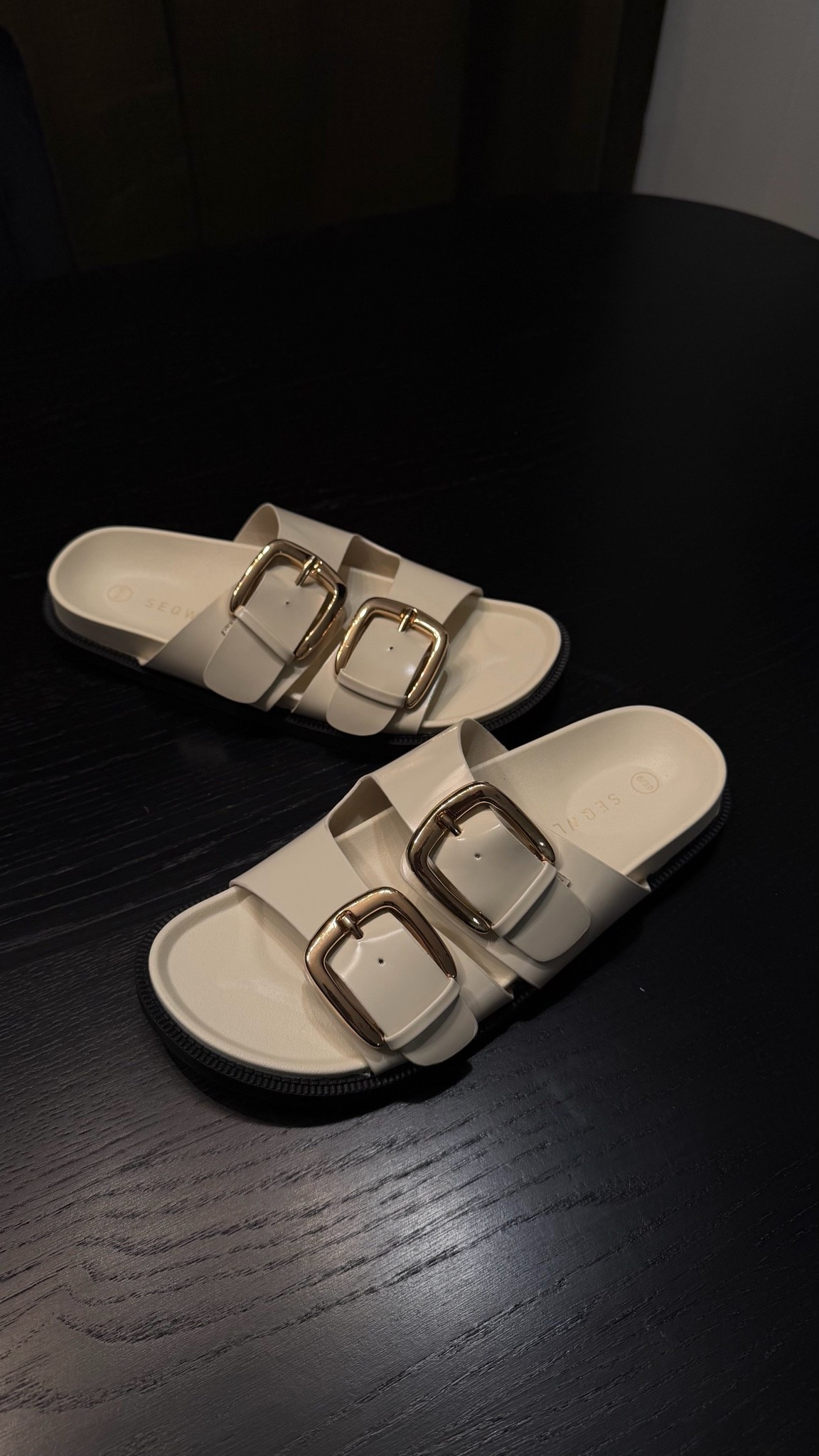 The perfect everyday sandal for summer🤍

#LTKootd #LTKSeasonal #LTKTravel