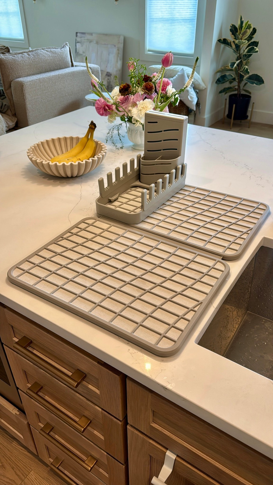 This self-drying dish mat is saving my counters!

#LTKGiftGuide #LTKHome #LTKFindsUnder100