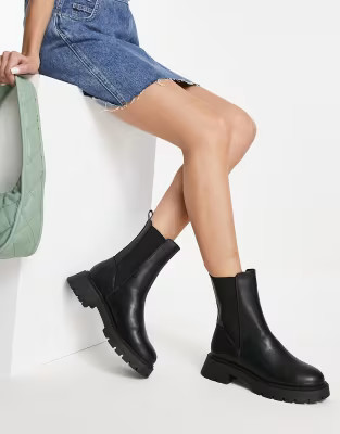 ASOS DESIGN Alfie chunky Chelsea boots in black | ASOS (Global)