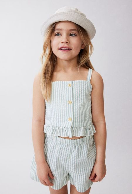 cutest new arrivals from h&m
Girls sizes 2-10

#LTKkids #LTKfindsunder50 #LTKSeasonal