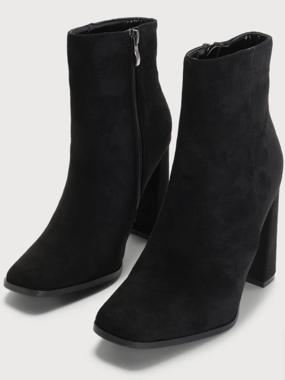 These beautiful boots are so so comfortable! I love the LuLu booties! #thanksgiving #outfit #tan #brown #whitesweater #blackskirt #orangeskirt #rustskirt #thanksgivingboots #blackboots #brownboots

#LTKunder50 #LTKHoliday #LTKSeasonal