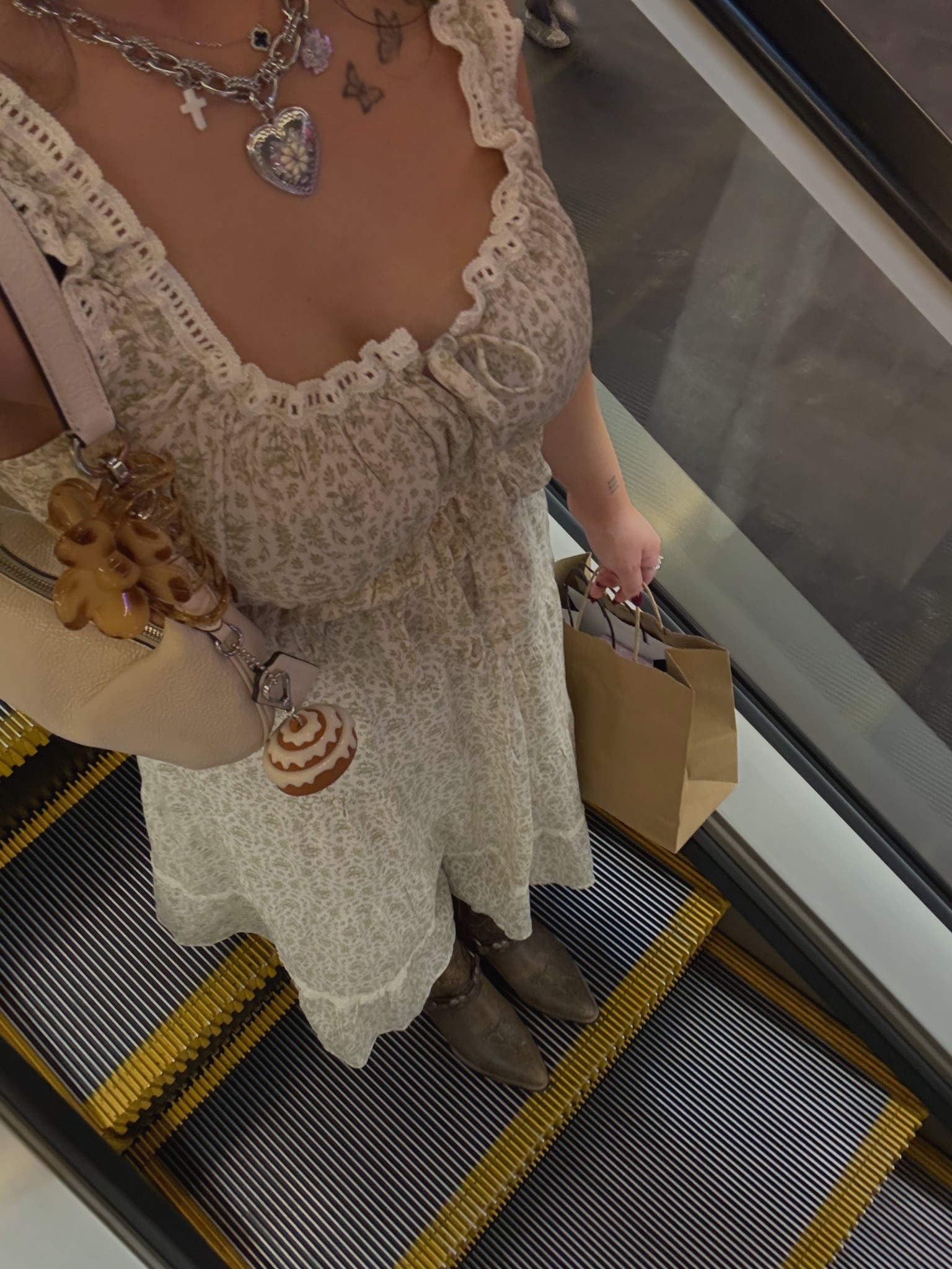 necklace is from bootbarn! 🤍🤍

#LTKU #LTKselfcare
