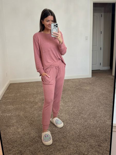 Comfiest loungewear outfit from Target for Spring!