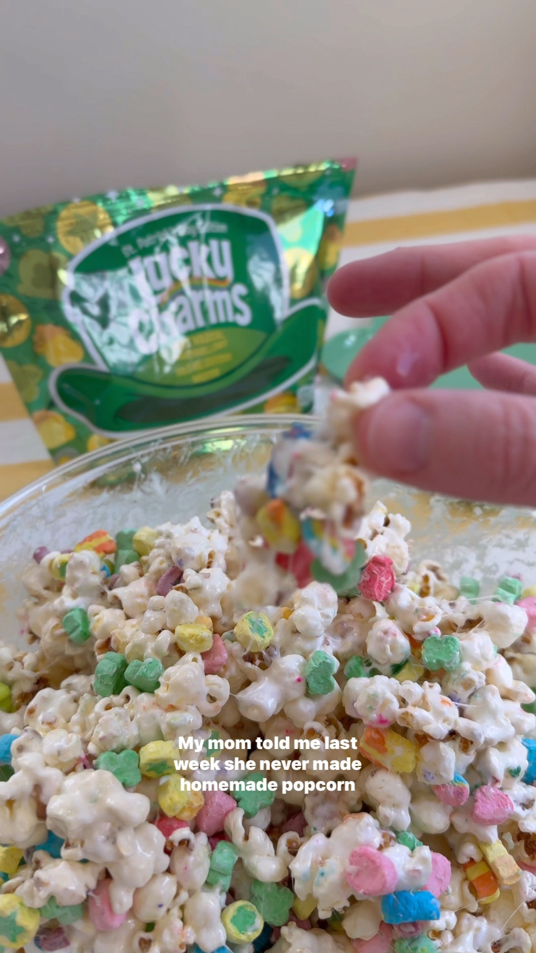Lucky charms marshmallow popcorn 