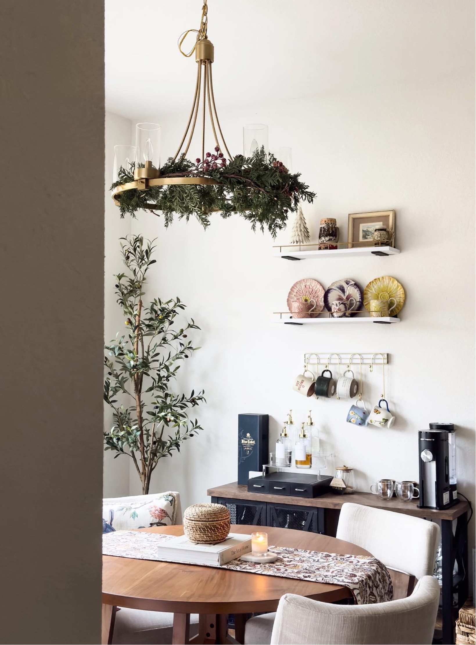 Holiday breakfast nook 



#LTKSeasonal #LTKHoliday #LTKhome