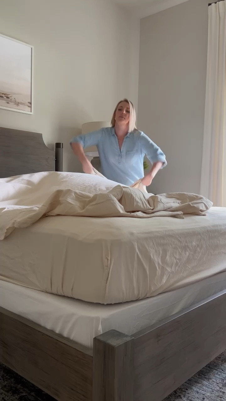 The bedding finds from Amazon, Target, and Etsy that I used to created a layered bed in our guest bedroom



#LTKhome #LTKFind