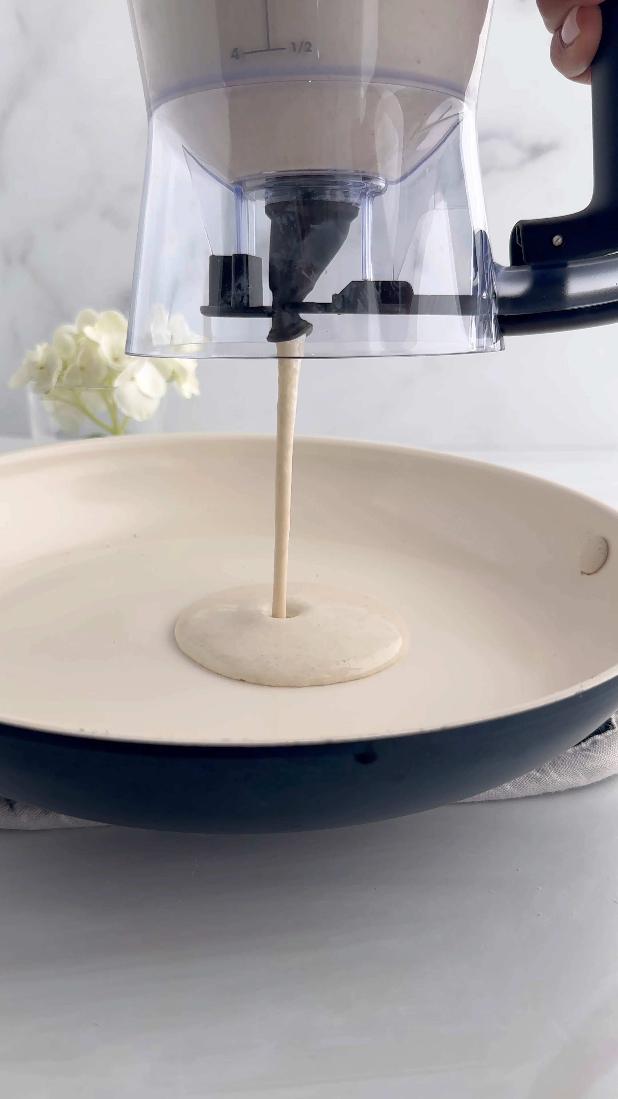 The best pancake dispenser!

#LTKFindsUnder100 #LTKHome #LTKVideo