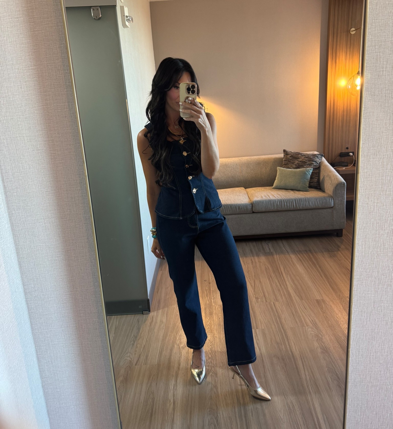 The best chic outfit! 

#LTKStyleTip #LTKHoliday