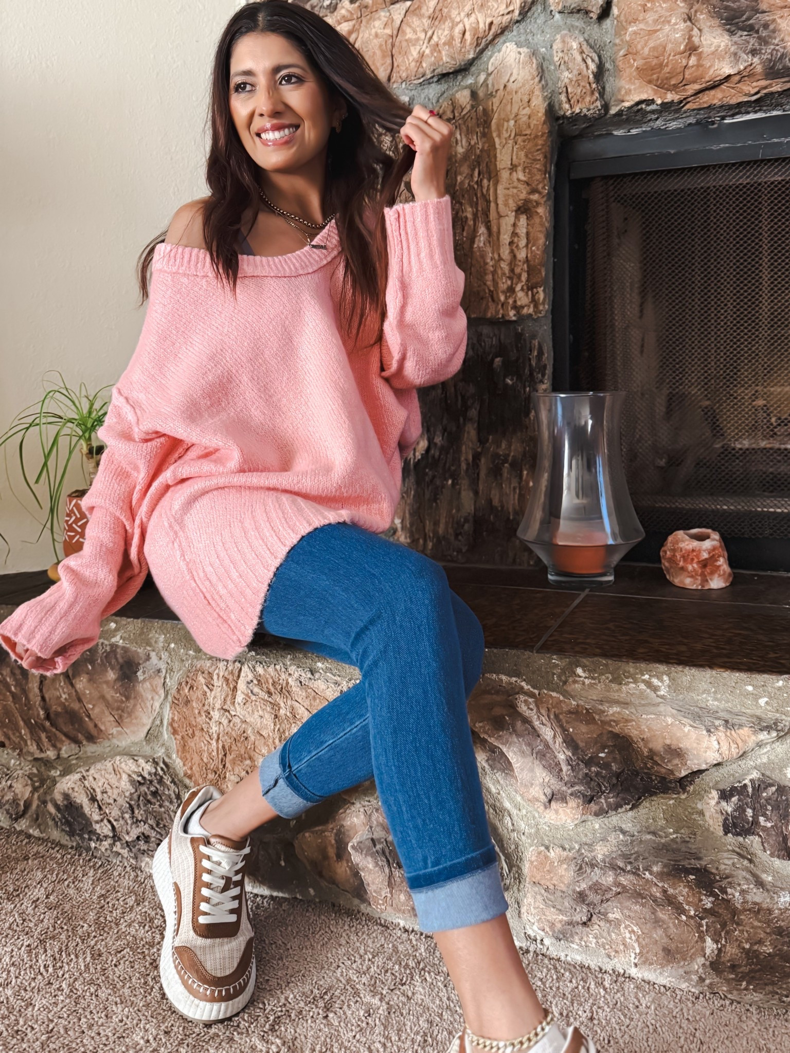 Coziest oversized sweater kind of day 🤍 I love how easy it is to style with any bottom. Today’s combo: denim leggings, boots, tote bag, sunnies & simple jewelry — effortless chic + mom style done right. Tap to shop the full look 🤍🛍️
Top size XS
Bottom size. XS
Shoe size 8

oversized sweater, fall outfit, winter outfit, chic mom style, casual chic outfit, cozy sweater, everyday style, denim leggings outfit, easy outfits for moms, comfy chic look, neutral outfit, wardrobe staples, fall fashion finds, LTK fashion, effortless style, daily outfit inspo

#LTKootd #LTKgrwm #LTKmomlife