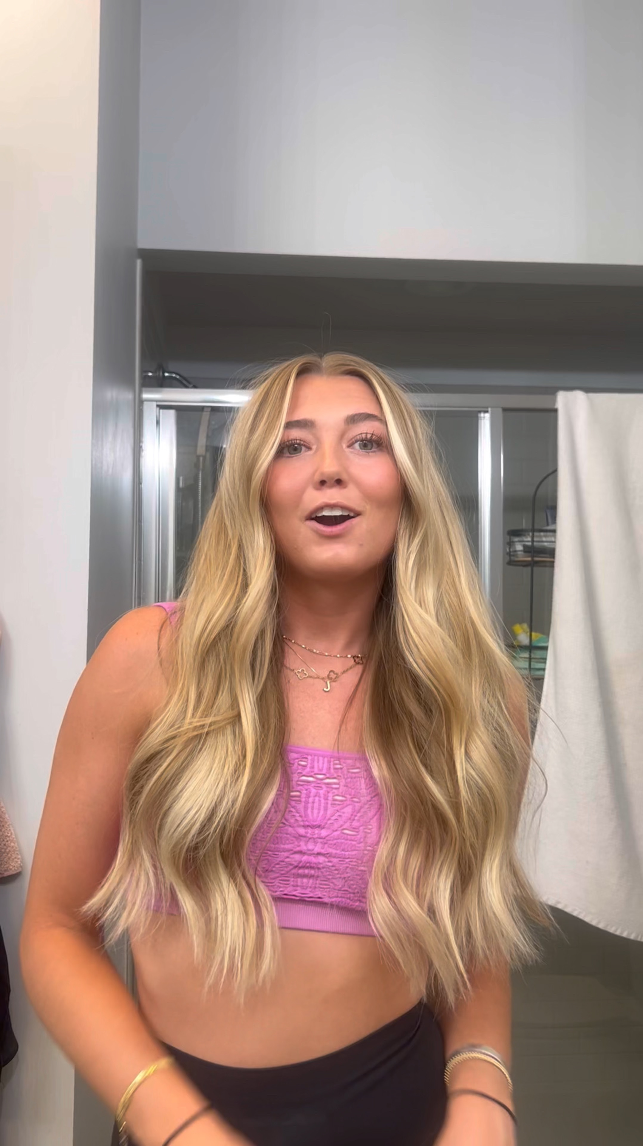 Best halo clip in extensions 

#LTKStyleTip #LTKBeauty