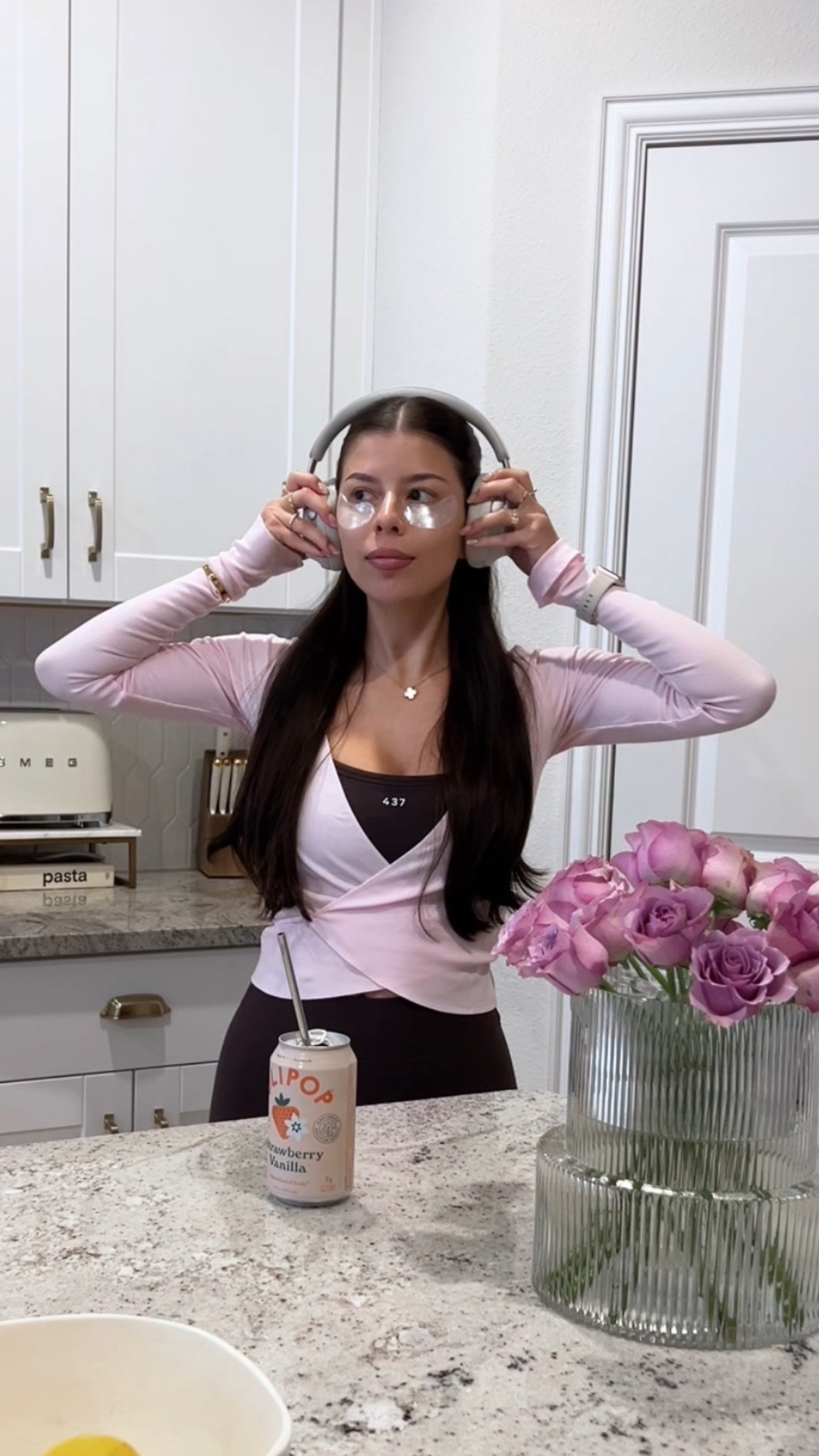 Cute brown workout set & pink wrap top 💗🤎

#LTKootd #LTKActive