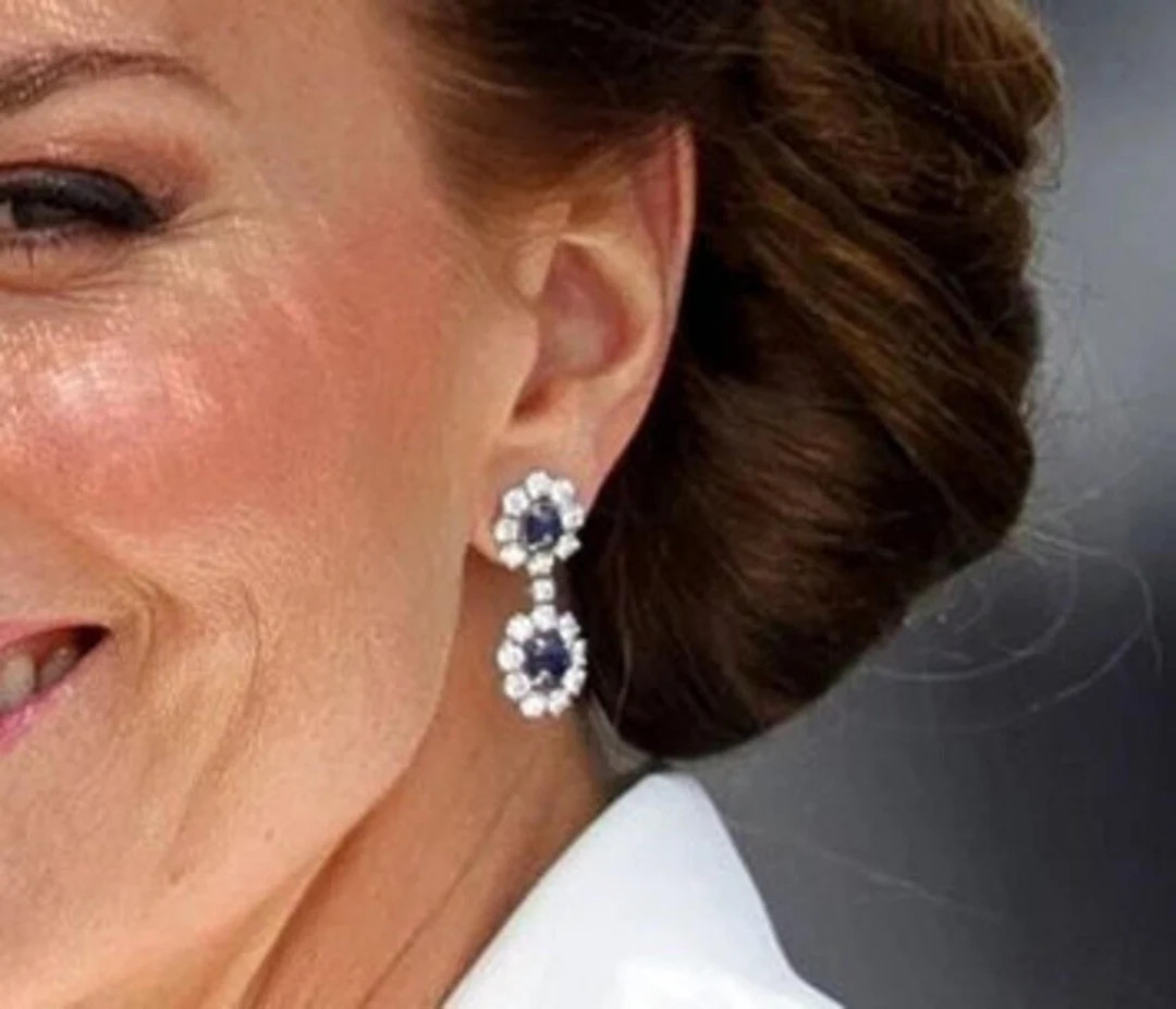 Princess Diana Royal Blue Studs ~ Sapphire Blue Oval Earrings ~ Kate Middleton Earrings ~ Celibri... | Etsy (US)