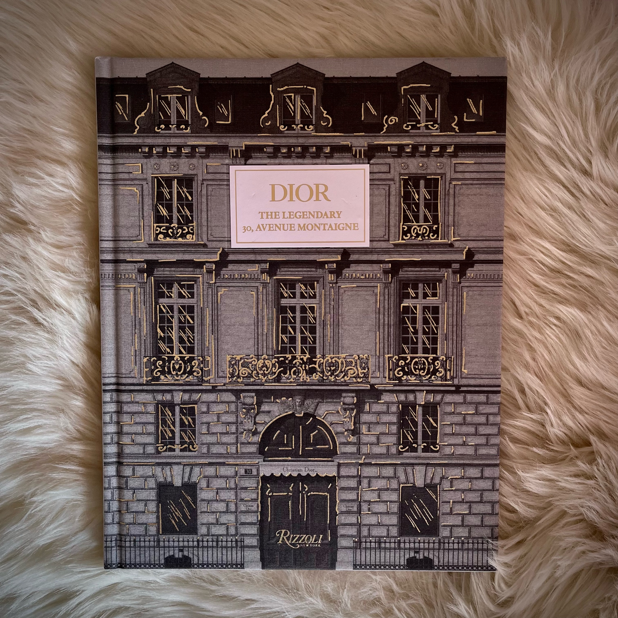  Dior: The Legendary 30, Avenue Montaigne