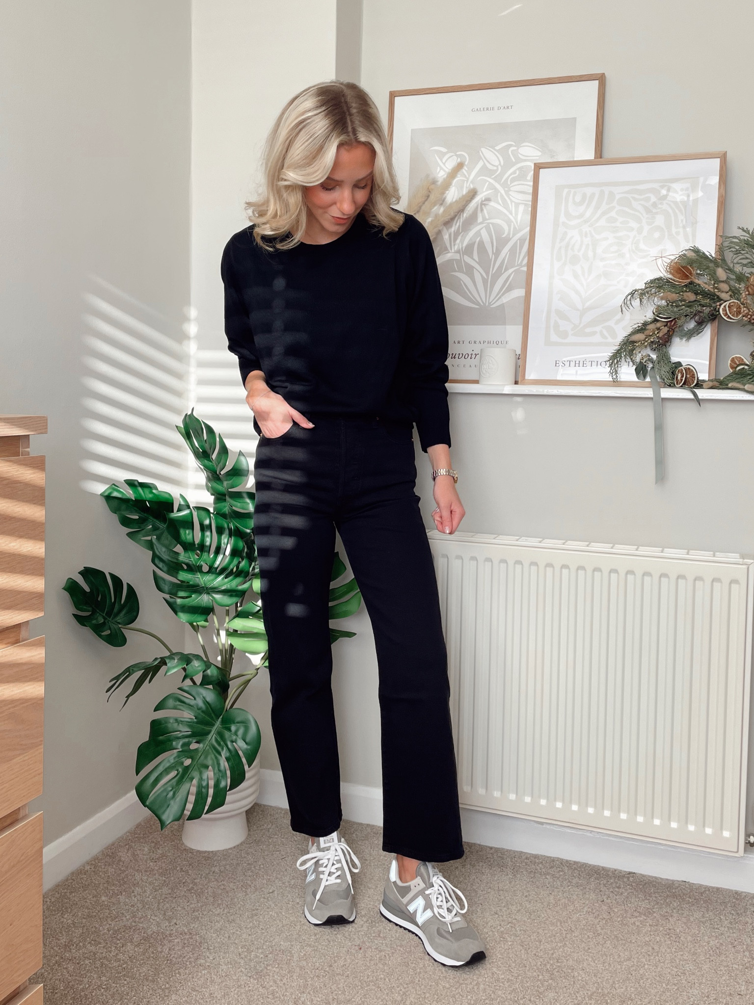 Amazon fashion the drop black knitted jumper - size M

Levi’s ribcage Straight leg jeans in black - size W26 W27 

New balance 574s in grey

Capsule wardrobe, wardrobe essentials 

#LTKSeasonal #LTKeurope #LTKstyletip