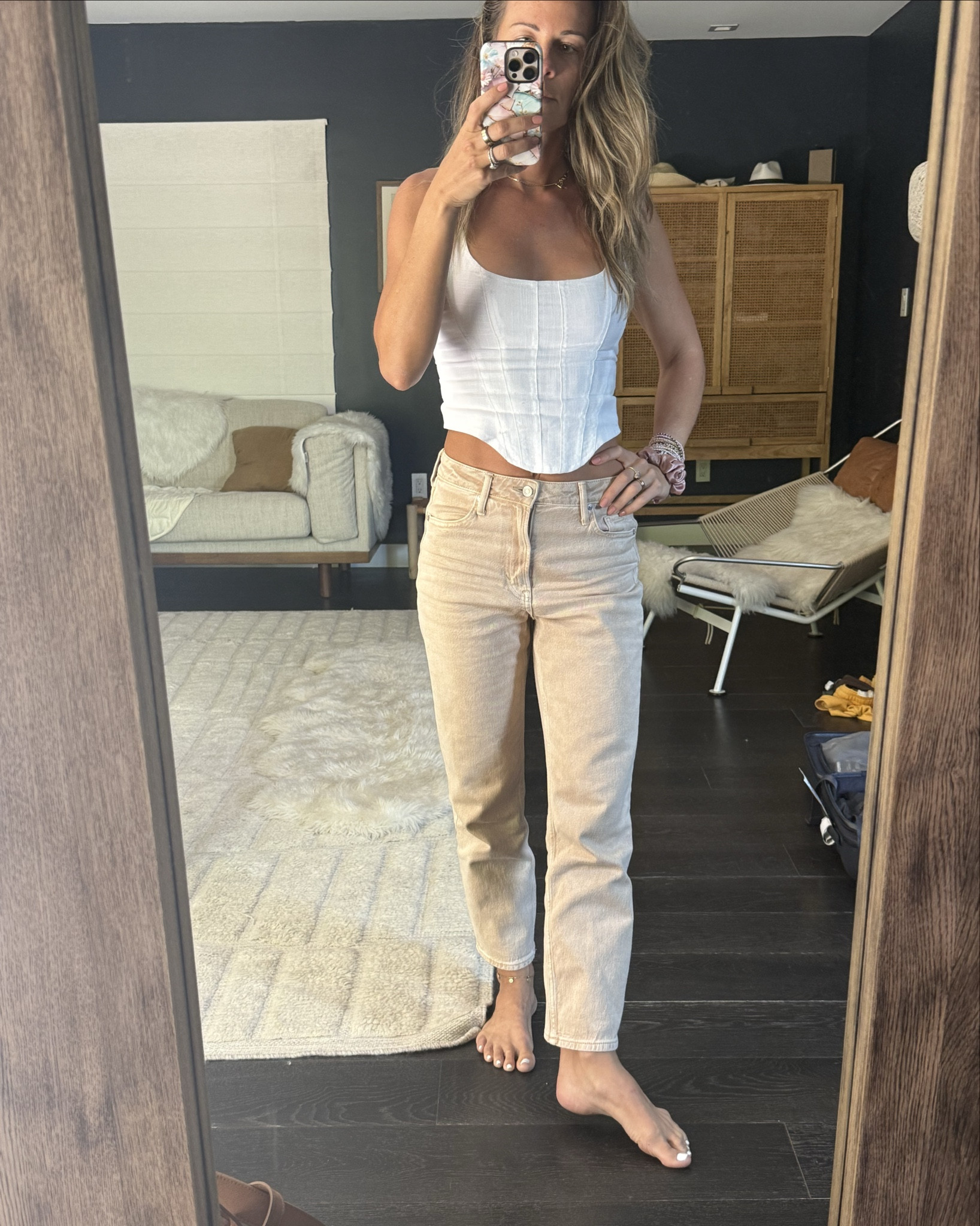 You’ll never guess how cheap these jeans are 

#LTKOver40 #LTKFindsUnder50 #LTKFallSale