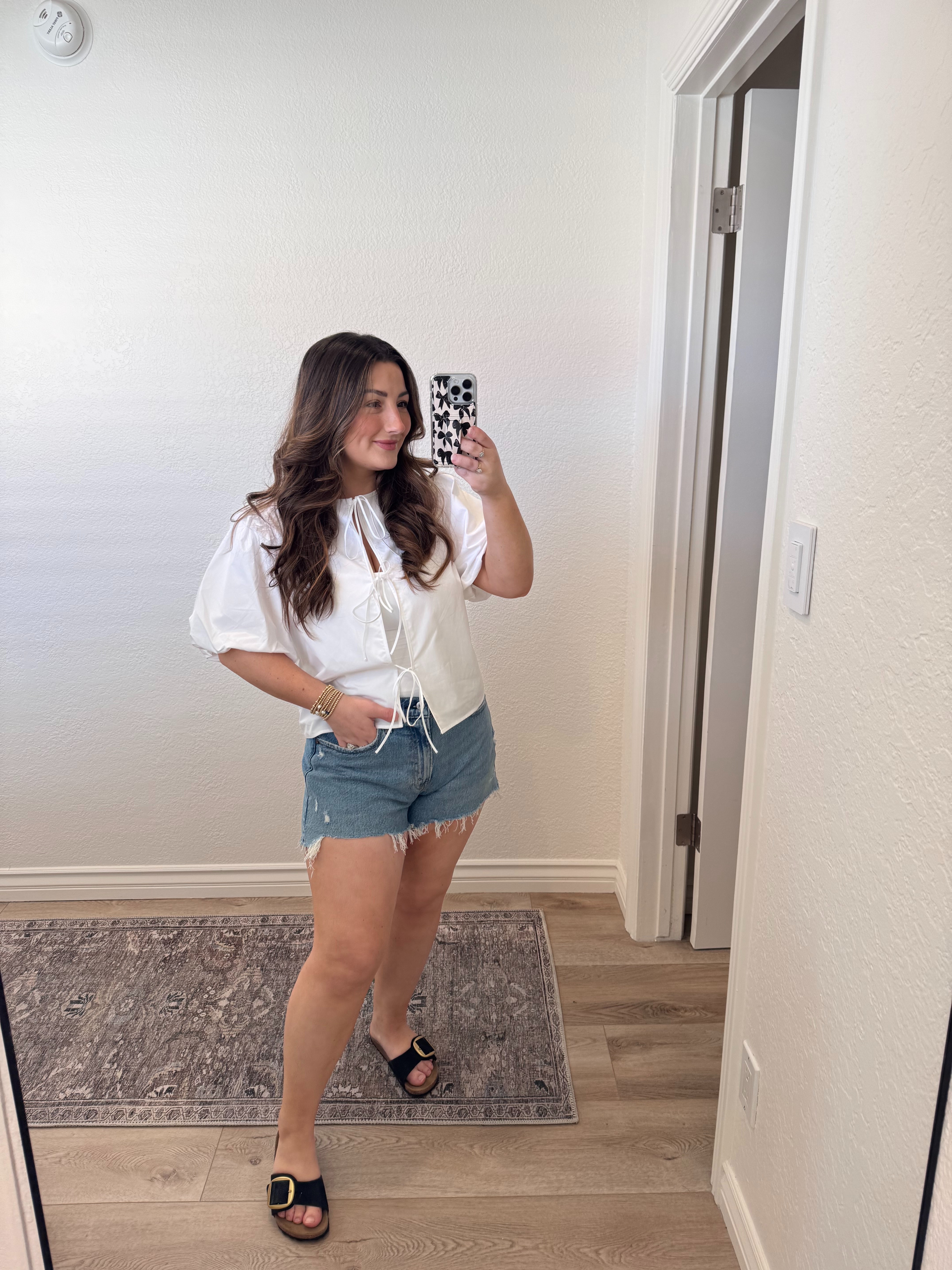 Spring/summer essentials from Abercrombie! 

Tie front top size small 
Shorts medium wash size 29 


#Abercrombiestyle
petite style
vacation outfit
resortwear 
spring fashion, summer fashion  

 

#LTKFindsUnder50 #LTKSaleAlert #LTKPetite